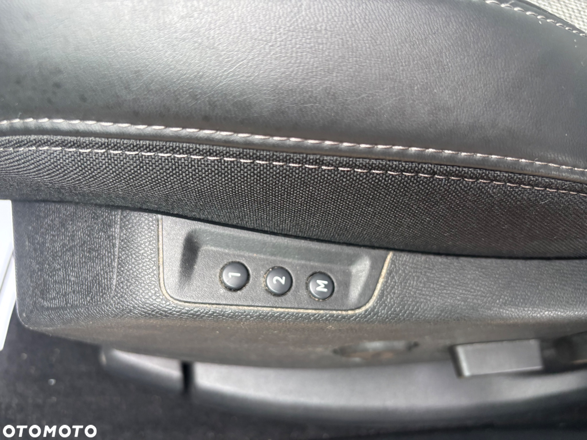 Peugeot 3008 PureTech 130 Stop & Start EAT6 Allure - 31