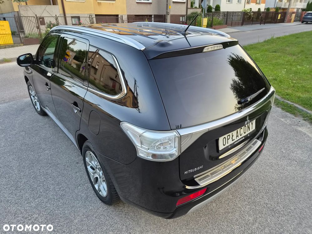 Mitsubishi Outlander 2.0 4WD Top - 17