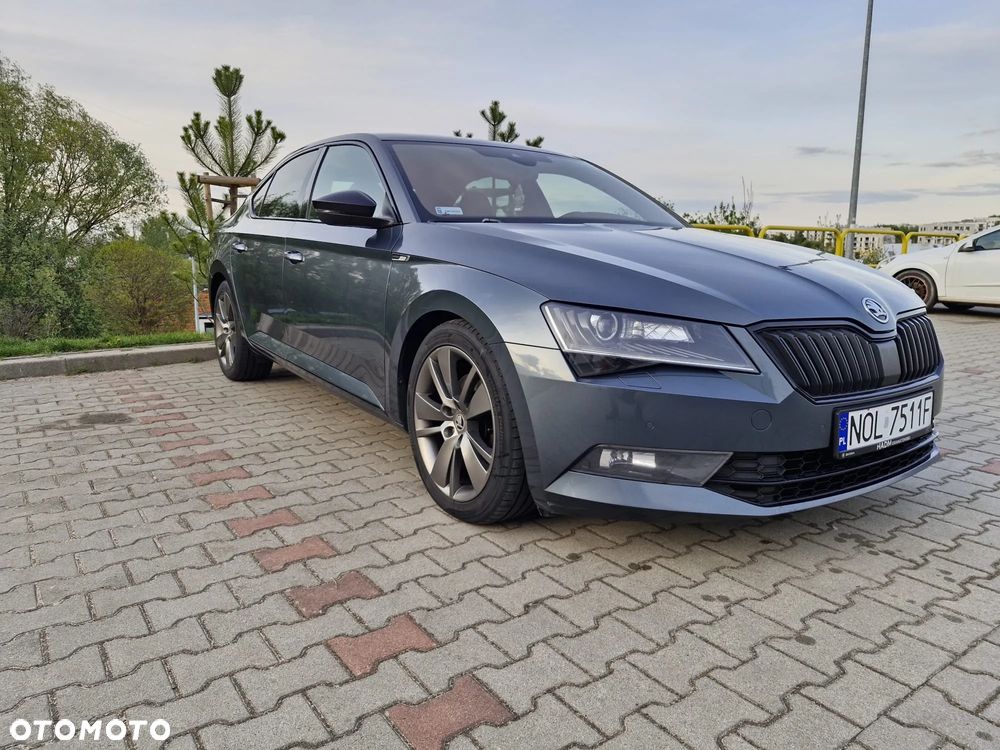 Skoda Superb 2.0 TDI 4x4 Sportline DSG - 5