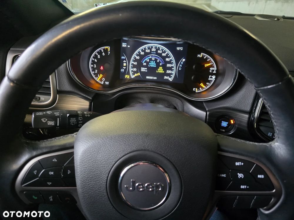 Jeep Grand Cherokee 3.6 V6 Laredo - 24