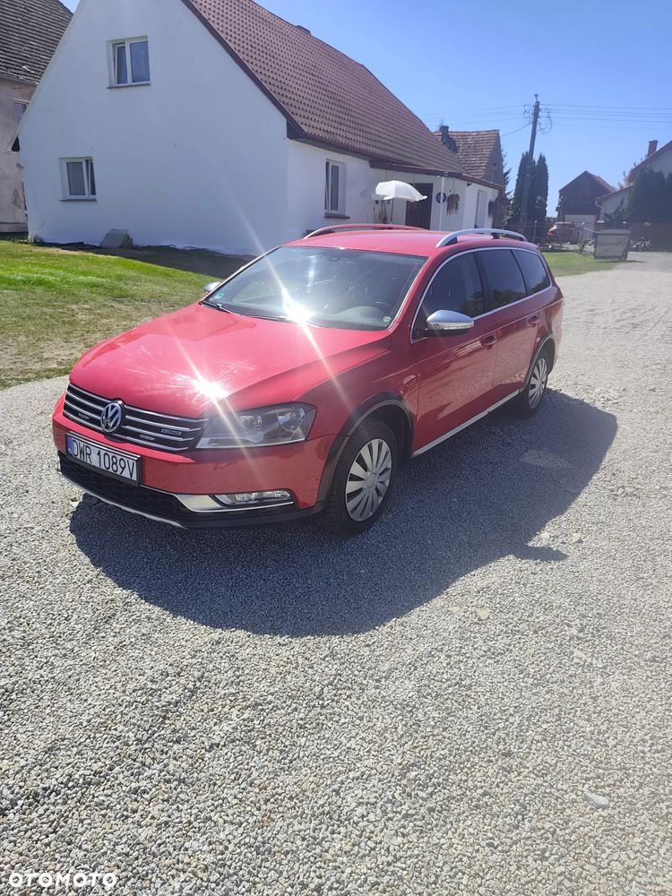 Volkswagen Passat - 1