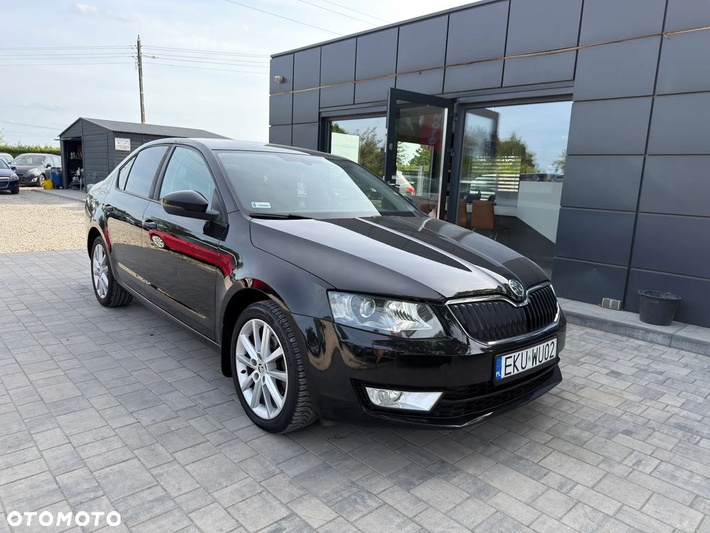Skoda Octavia 2.0 TDI Style DSG - 3