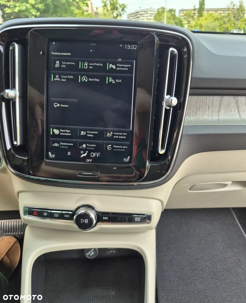 Volvo XC 40 T3 Inscription - 15