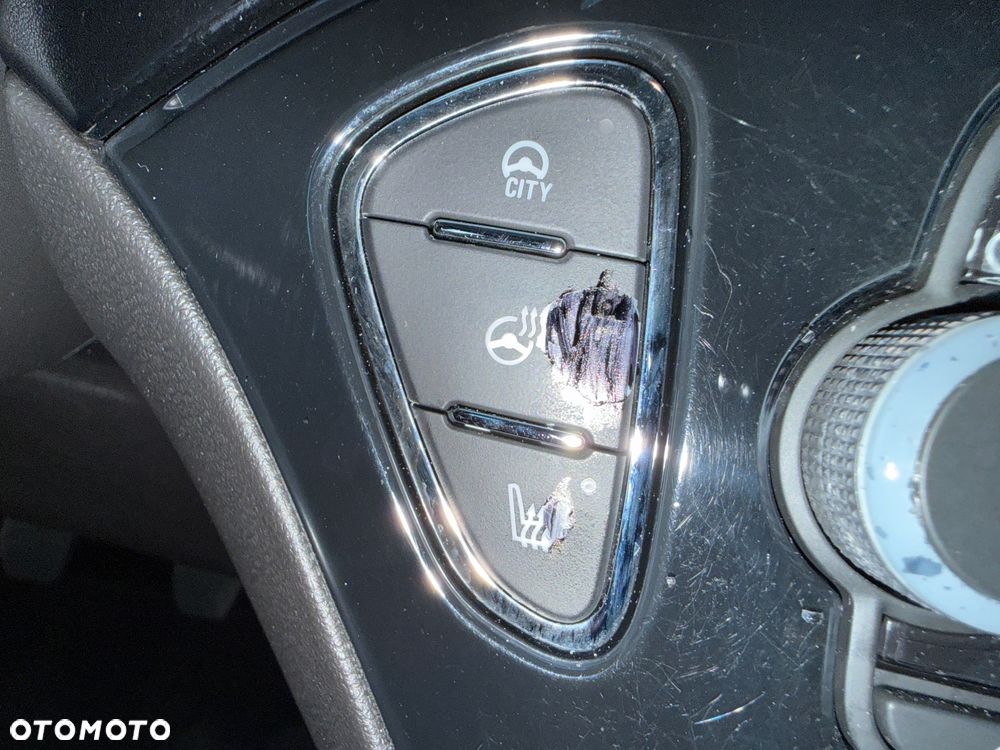 Opel Adam 1.2 ecoFLEX Start/Stop White Link - 17