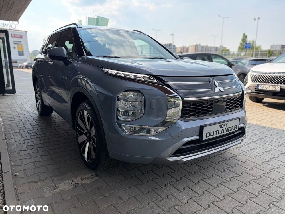 Mitsubishi Outlander - 6