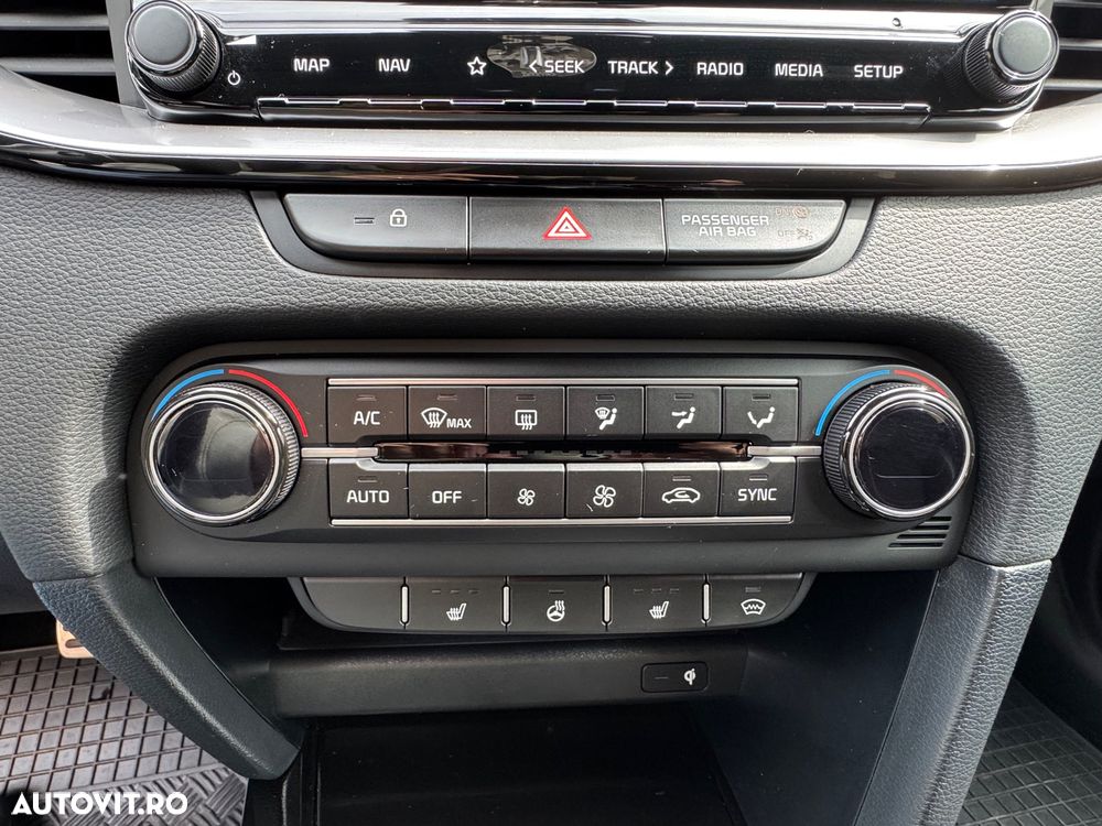 Kia Ceed 1.6 T-GDI 7DCT GT - 12