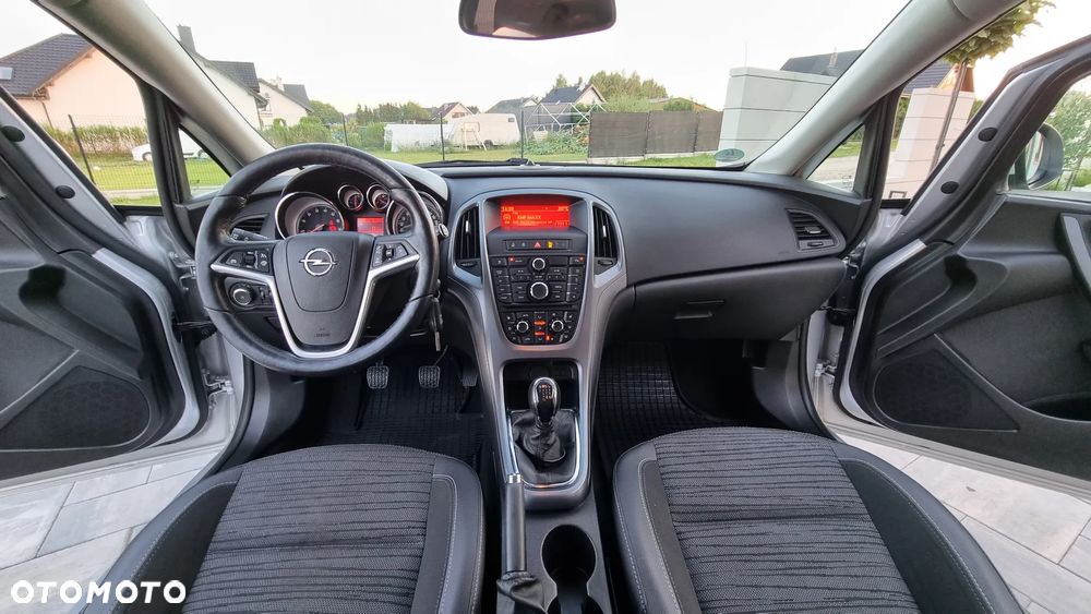 Opel Astra 1.4 T Cosmo - 17