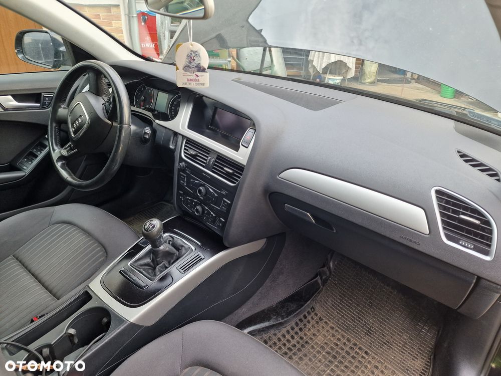 Audi A4 Avant - 6