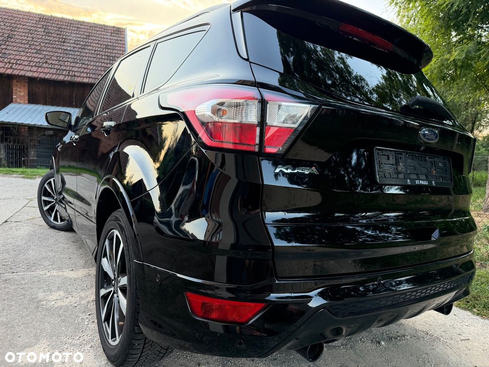 Ford Kuga 2.0 TDCi 2x4 ST-Line - 11