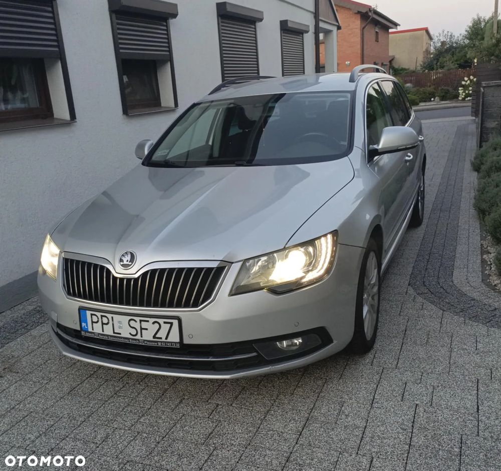 Skoda Superb 2.0 TDI Ambition DSG - 13