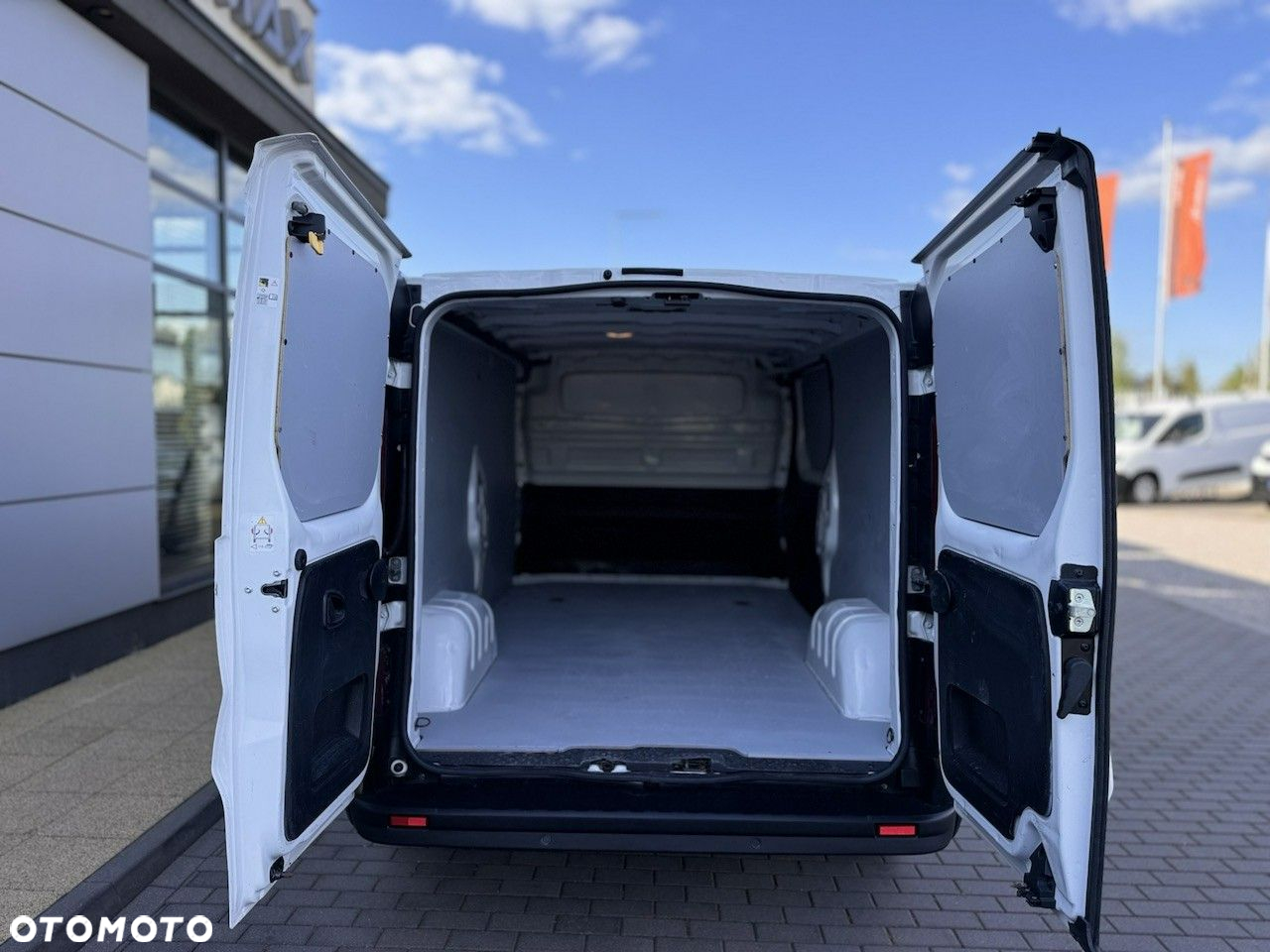 Renault Trafic - 8