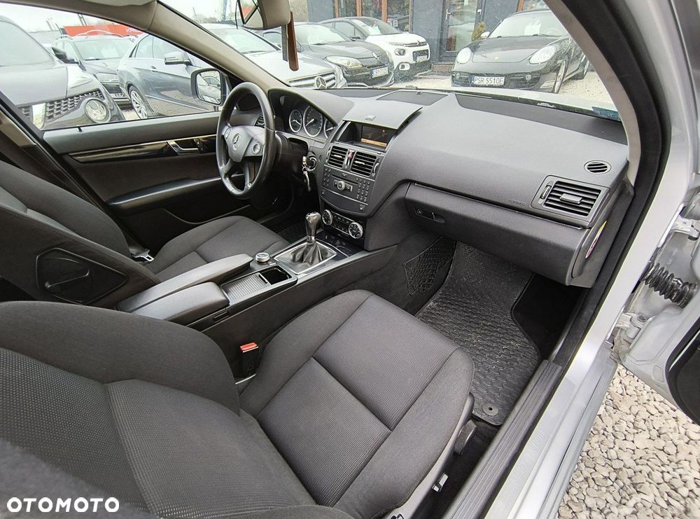 Mercedes-Benz Klasa C 180 Kompressor Elegance - 19