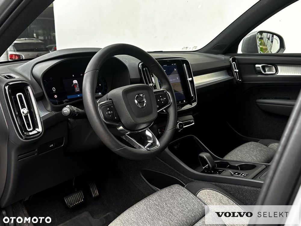 Volvo XC 40 - 26
