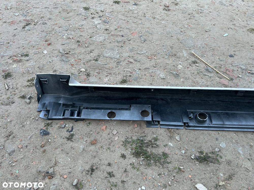 TOYOTA COROLLA XII E21 KOMBI 2019- Listwa progowa prawa Próg PRAWY NAKŁADKA - 7