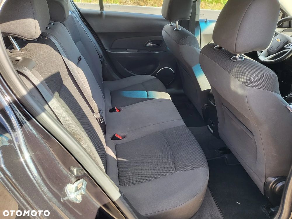 Chevrolet Cruze 1.6 - 6