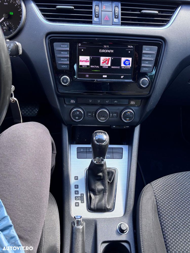 Skoda Octavia 1.6 TDI DSG Style - 11