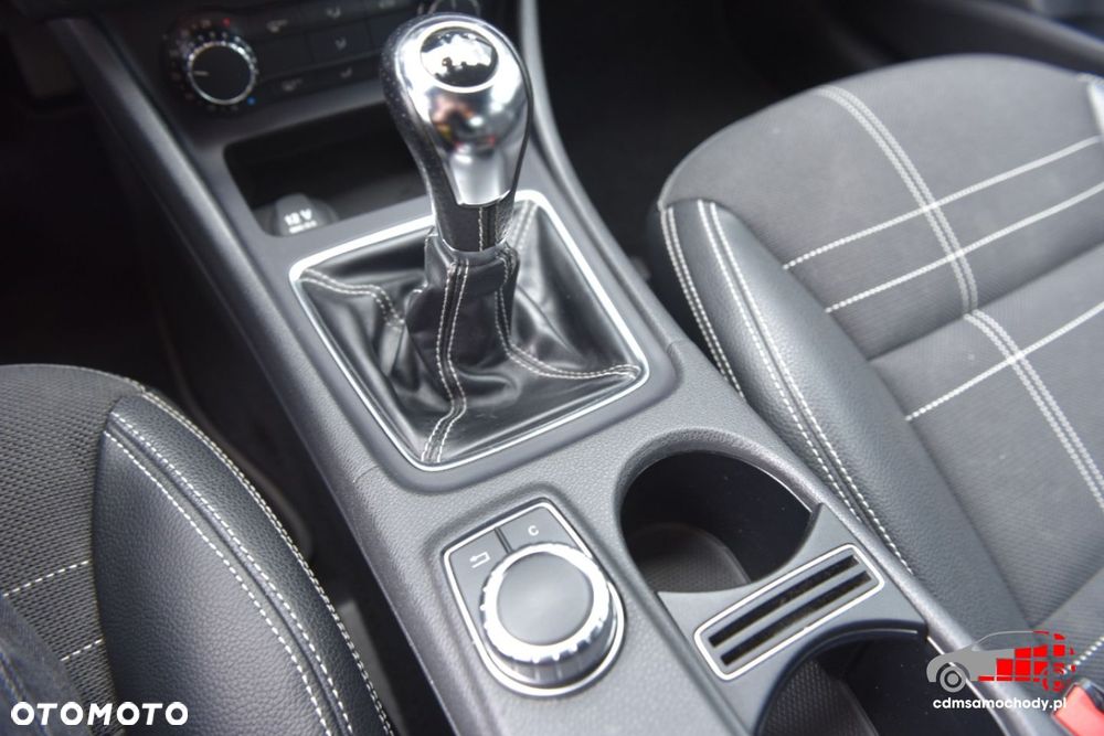 Mercedes-Benz CLA - 31