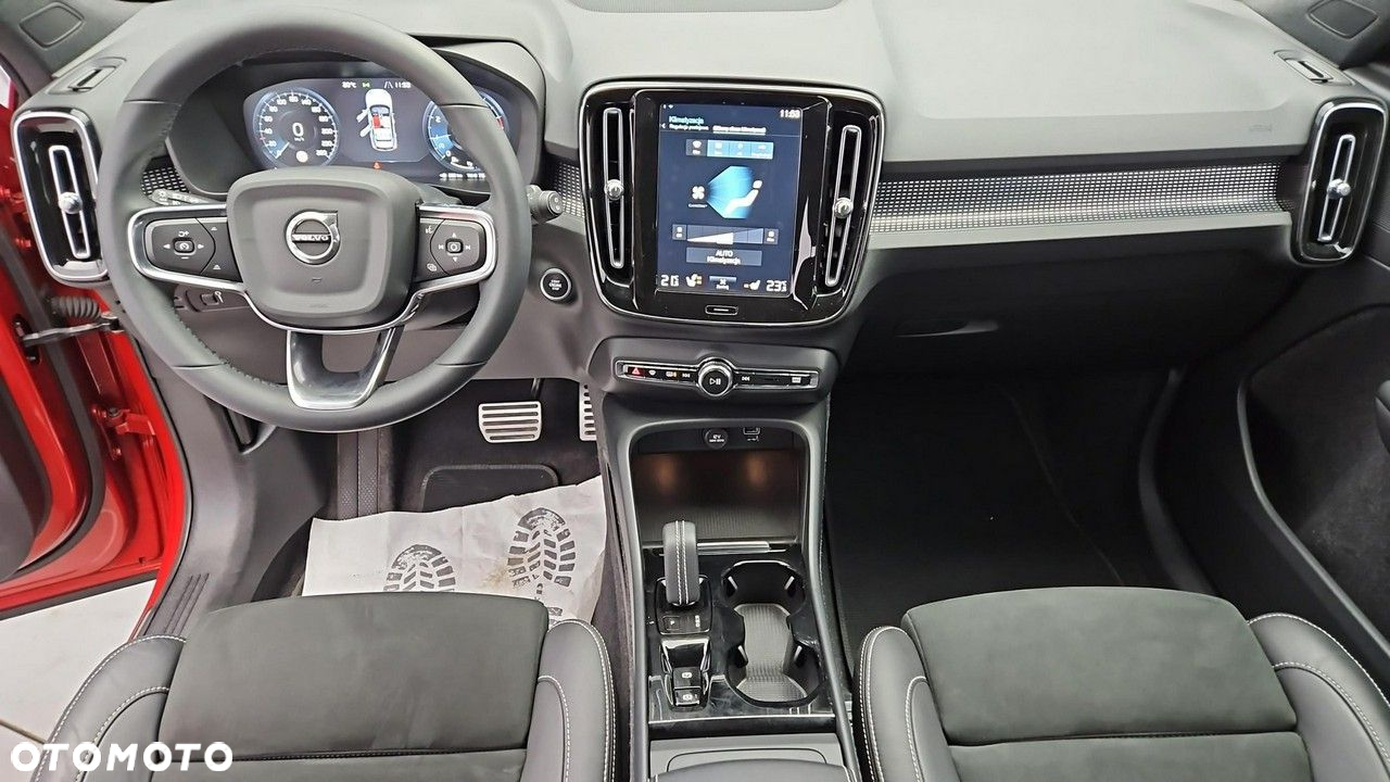 Volvo XC 40 T3 R-Design - 13