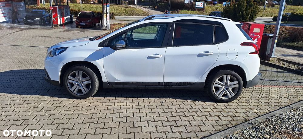 Peugeot 2008 1.5 BlueHDi Style - 3