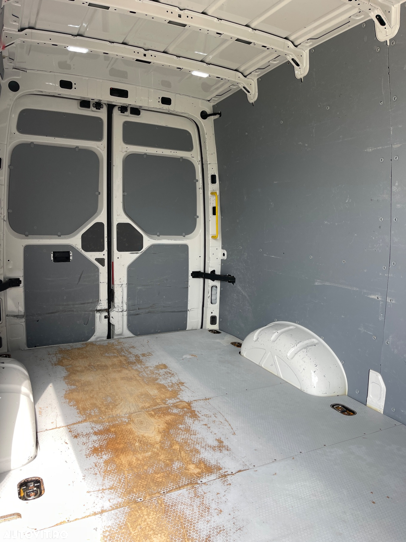Volkswagen CRAFTER  L3H2  TRACTIUNE SPATE - 19