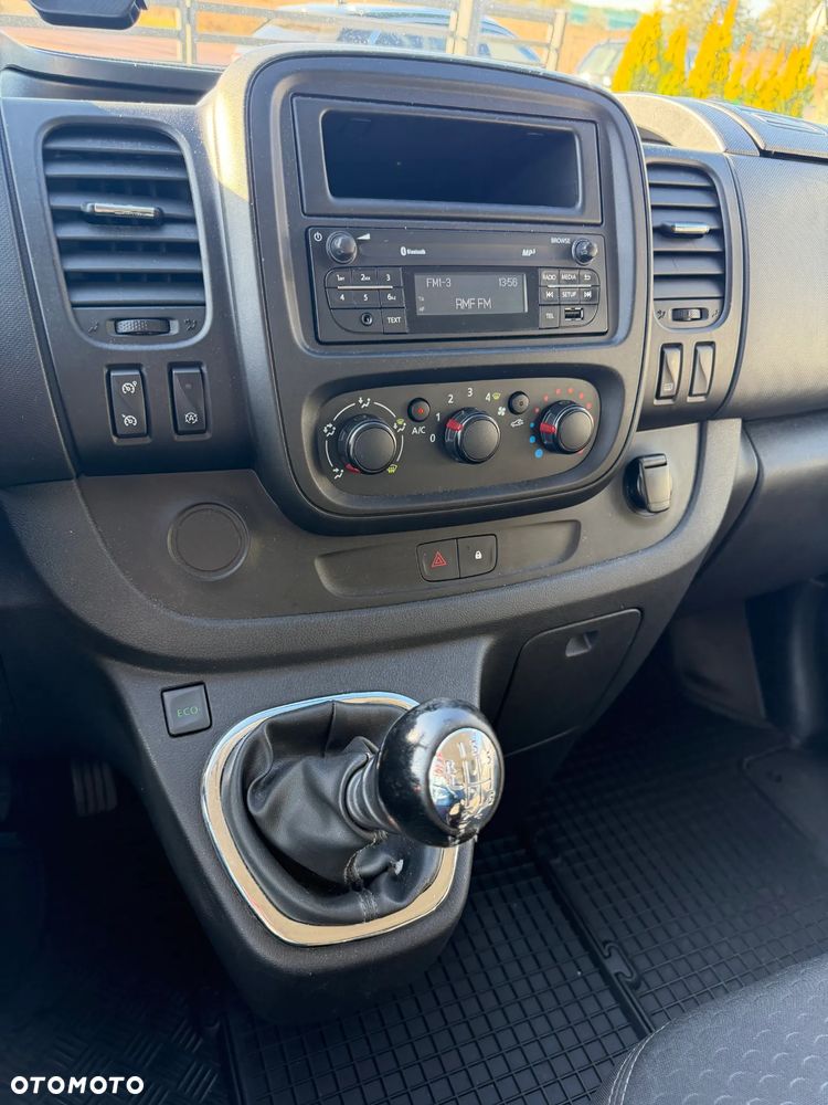 Opel Vivaro - 14