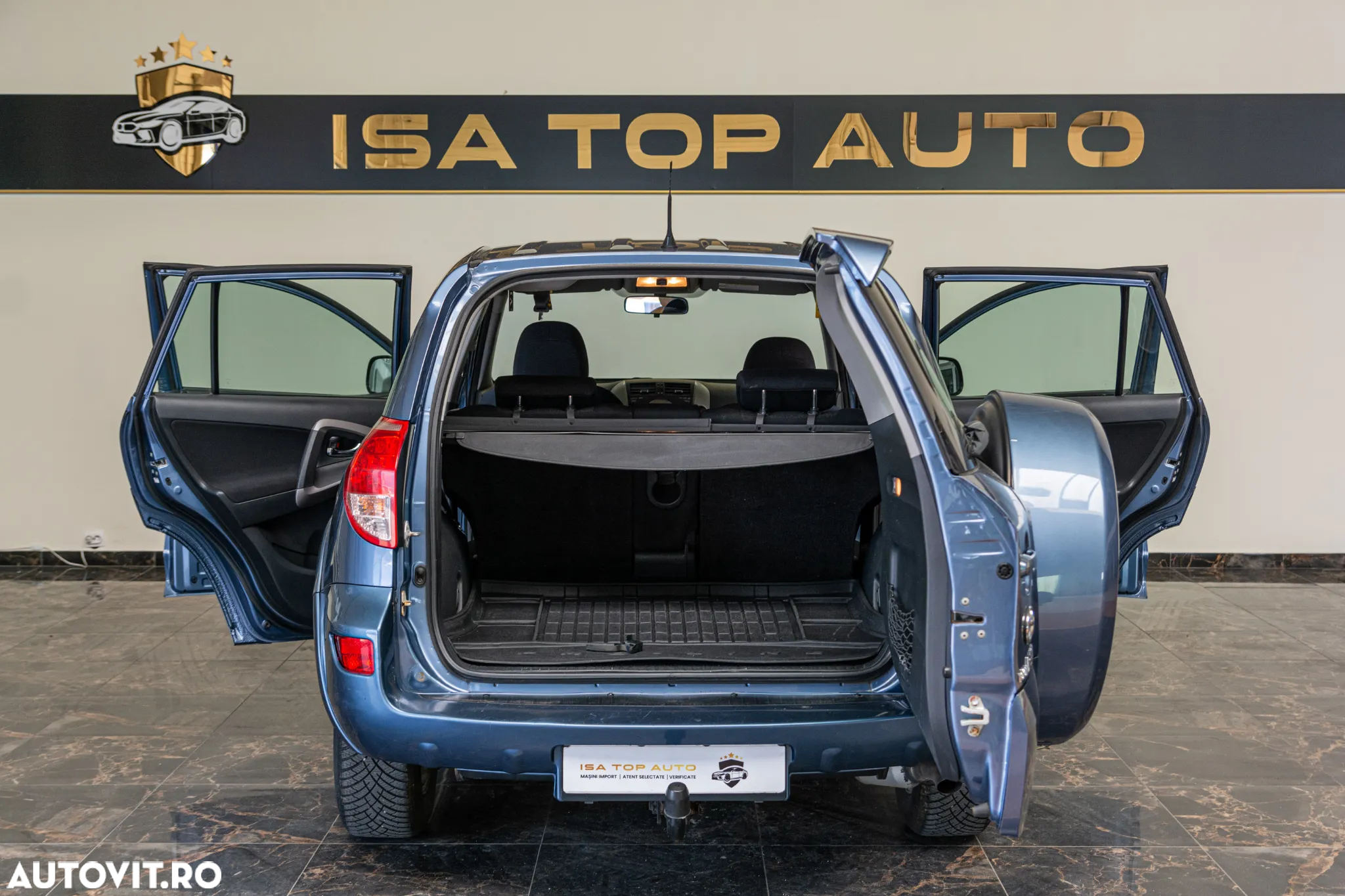 Toyota RAV4 - 4