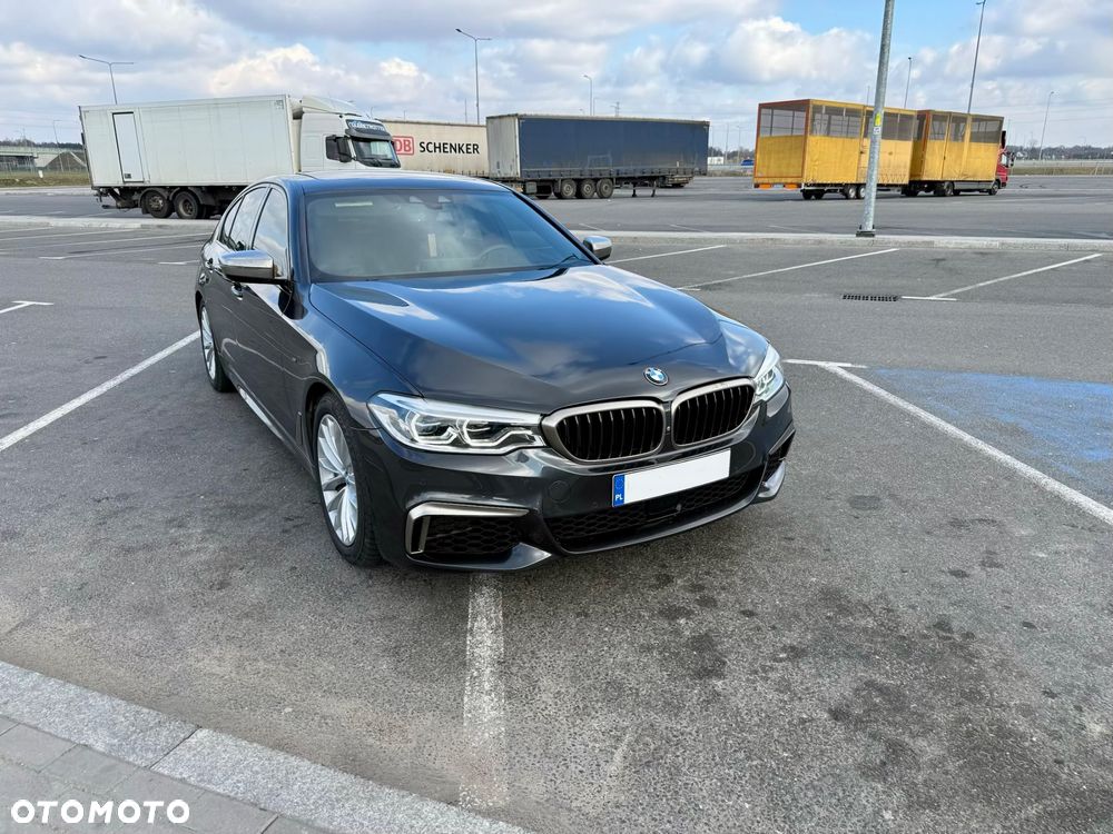 BMW Seria 5 M550i xDrive - 10