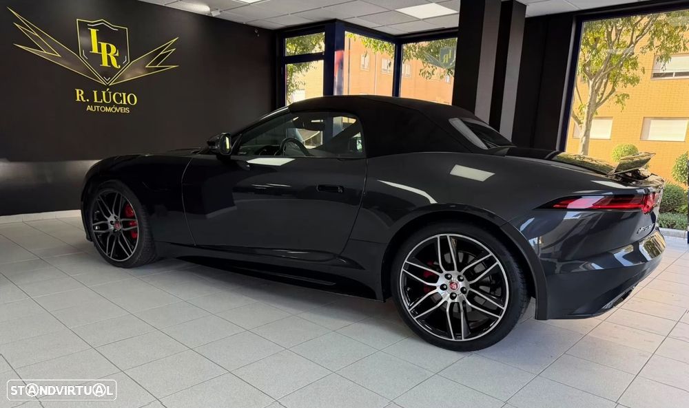 Jaguar F-Type 2.0 i4 Chequered Flag - 8