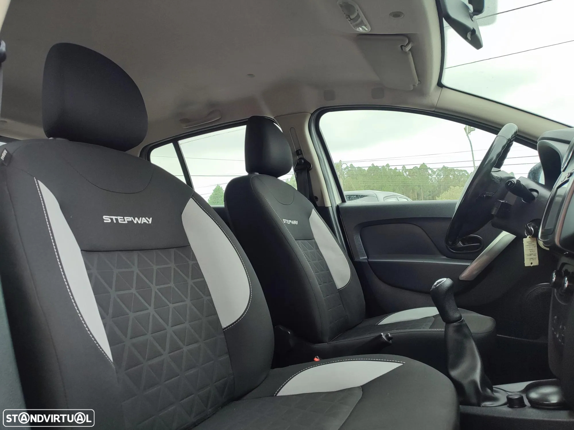 Dacia Sandero 1.5 dCi Stepway - 7