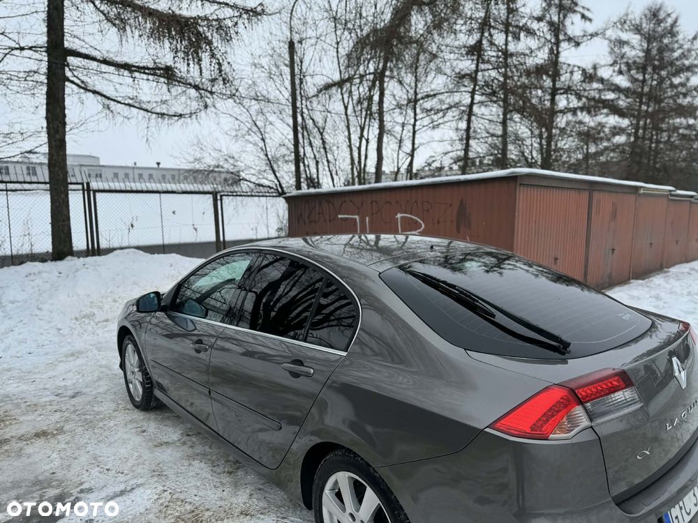 Renault Laguna 2.0 DCi FAP Expression - 9