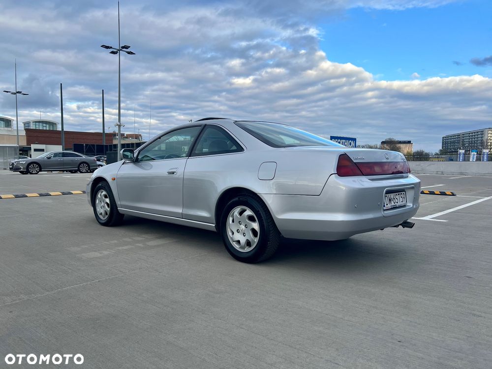 Honda Accord 2.0 ES - 7