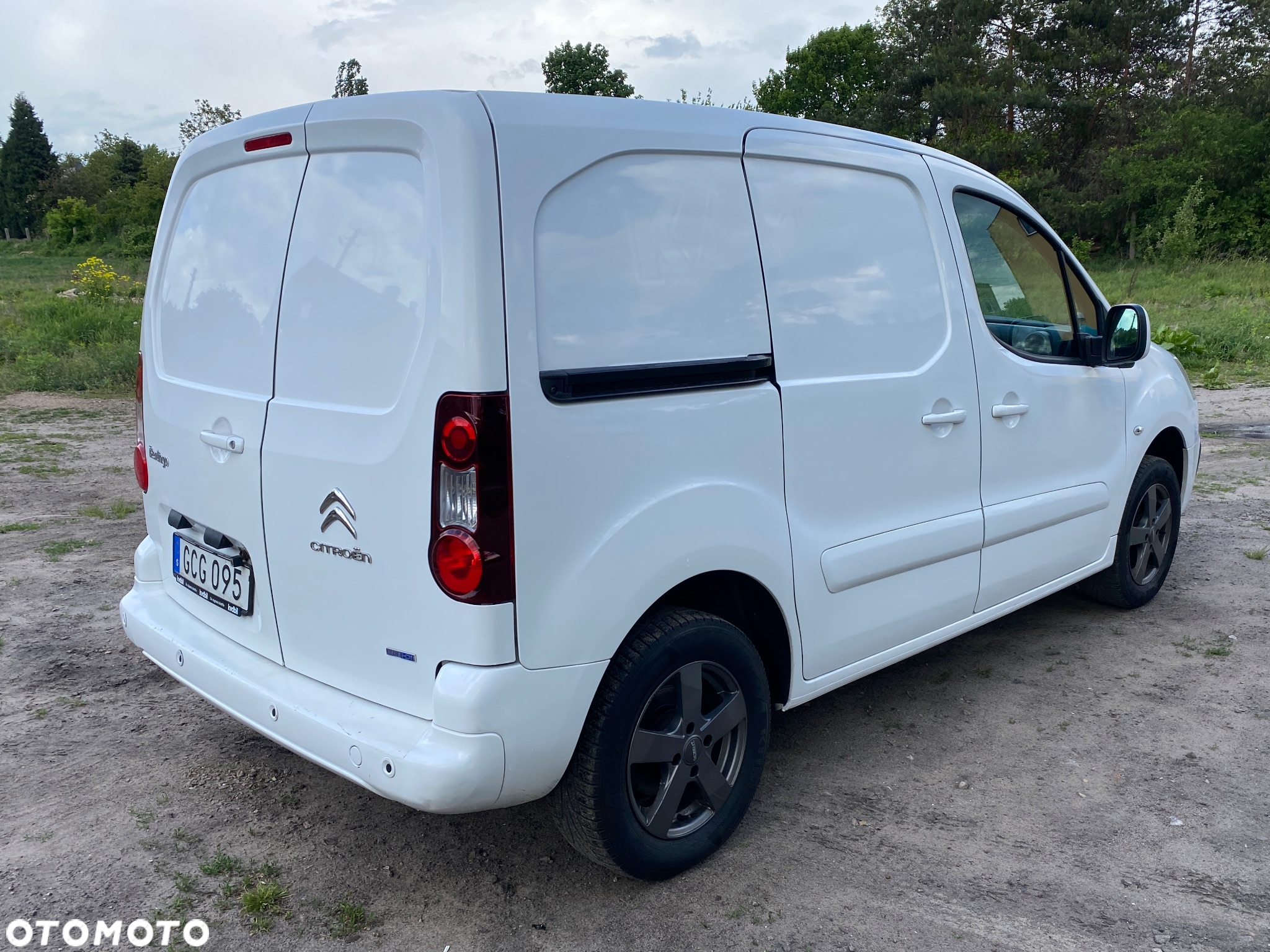 Citroën BERLINGO - 11