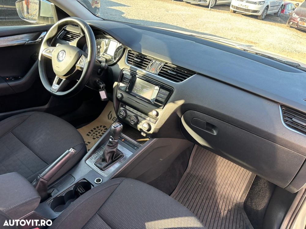 Skoda Octavia 2.0 TDI (Green tec) 4x4 DSG Scout - 22