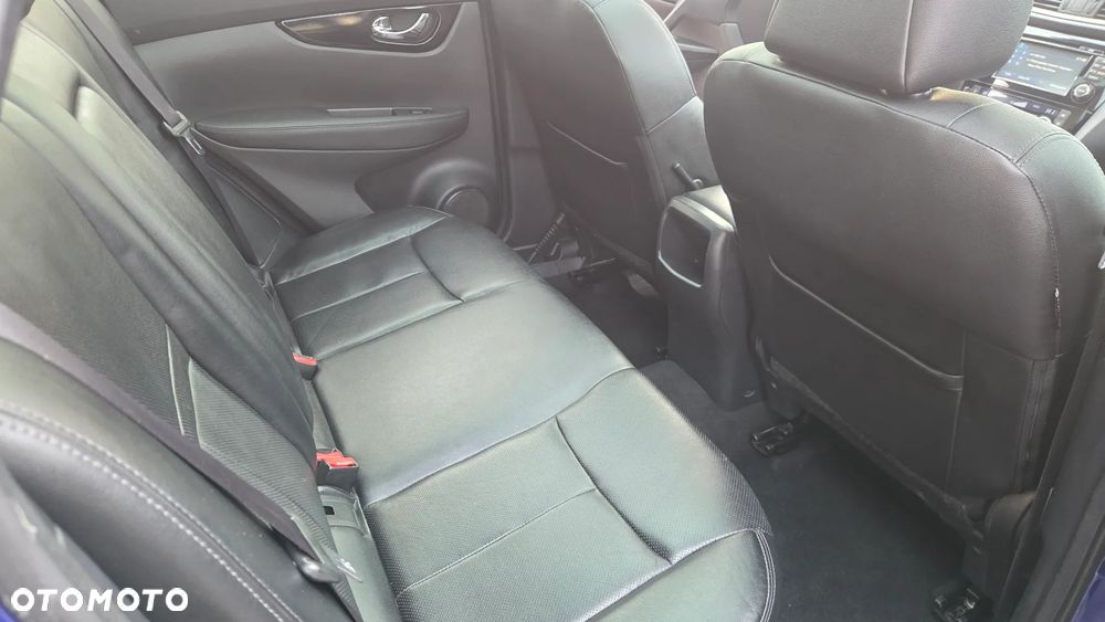 Nissan Qashqai 1.6 DCi Xtronic N-Connecta - 25