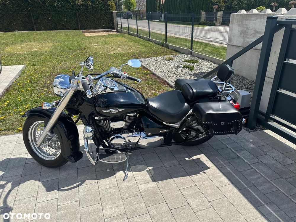Suzuki Intruder - 4