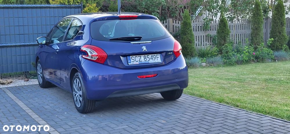 Peugeot 208 1.2 PureTech Active - 12