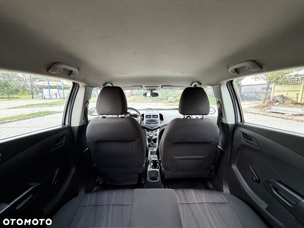 Chevrolet Aveo - 16