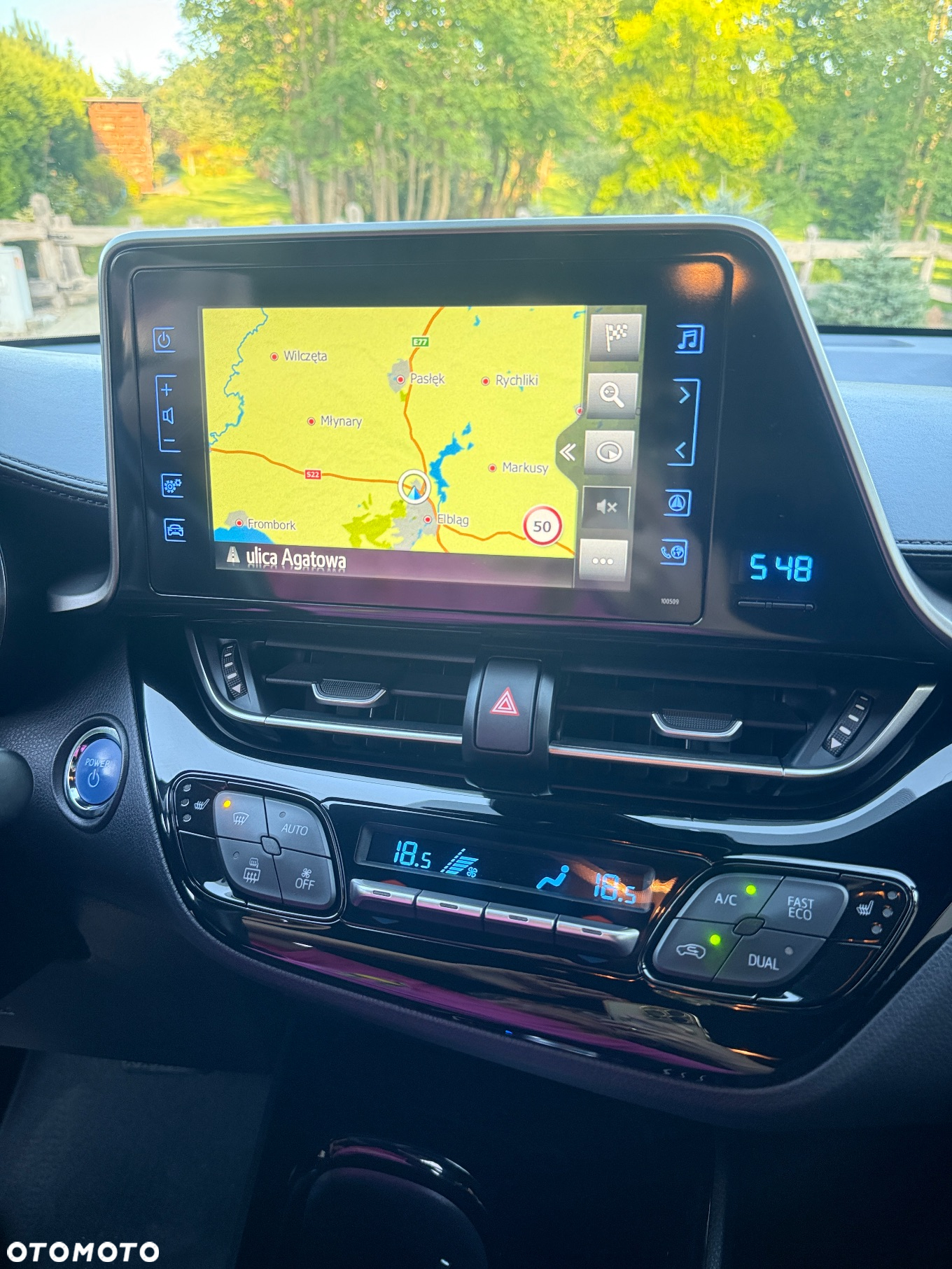 Toyota C-HR Hybrid Style Selection - 25