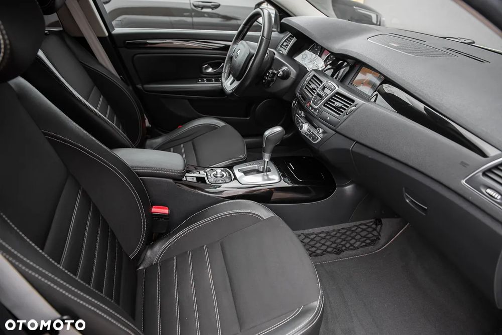 Renault Laguna 2.0 dCi Bose Edition - 13