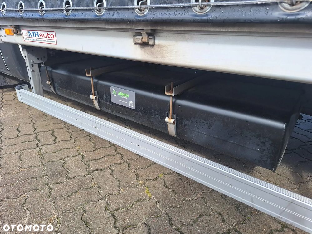Iveco 35S18 Daily Międzynarodówka 10EP kurnik Kabina Sypialna LED zbiornik 300l - 18
