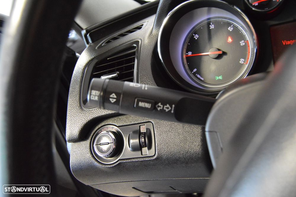 Opel Insignia Sports Tourer 2.0 CDTi Cosmo - 39