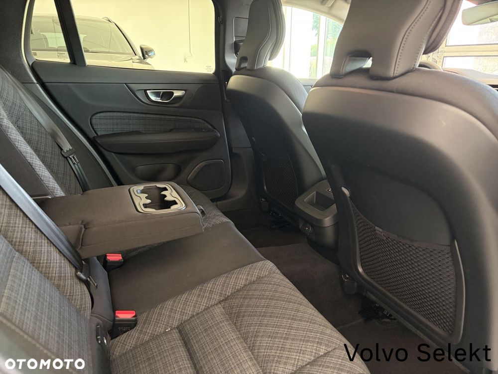 Volvo V60 B4 B DKG Core - 19