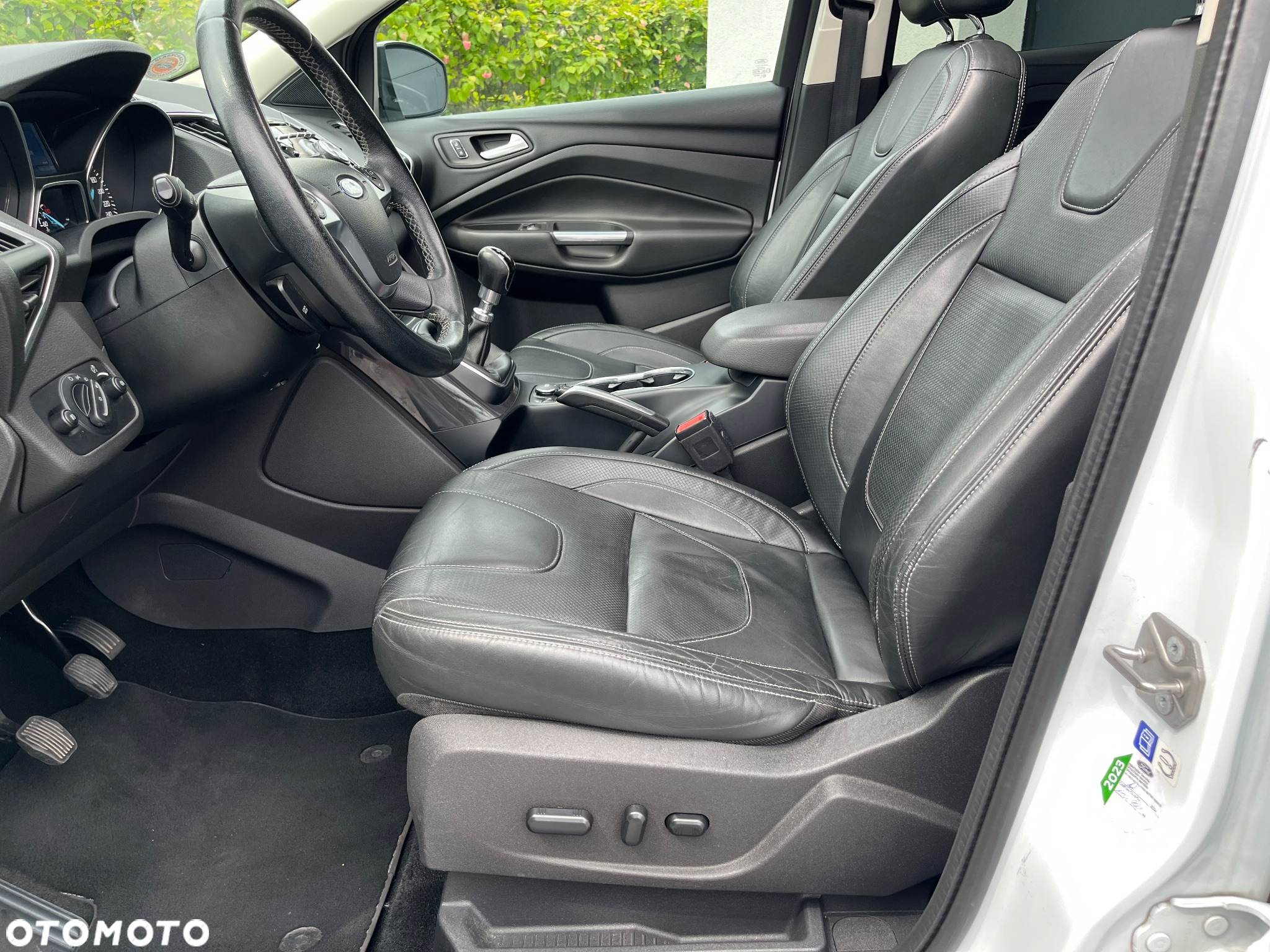 Ford Kuga 2.0 TDCi 4x4 Individual - 11