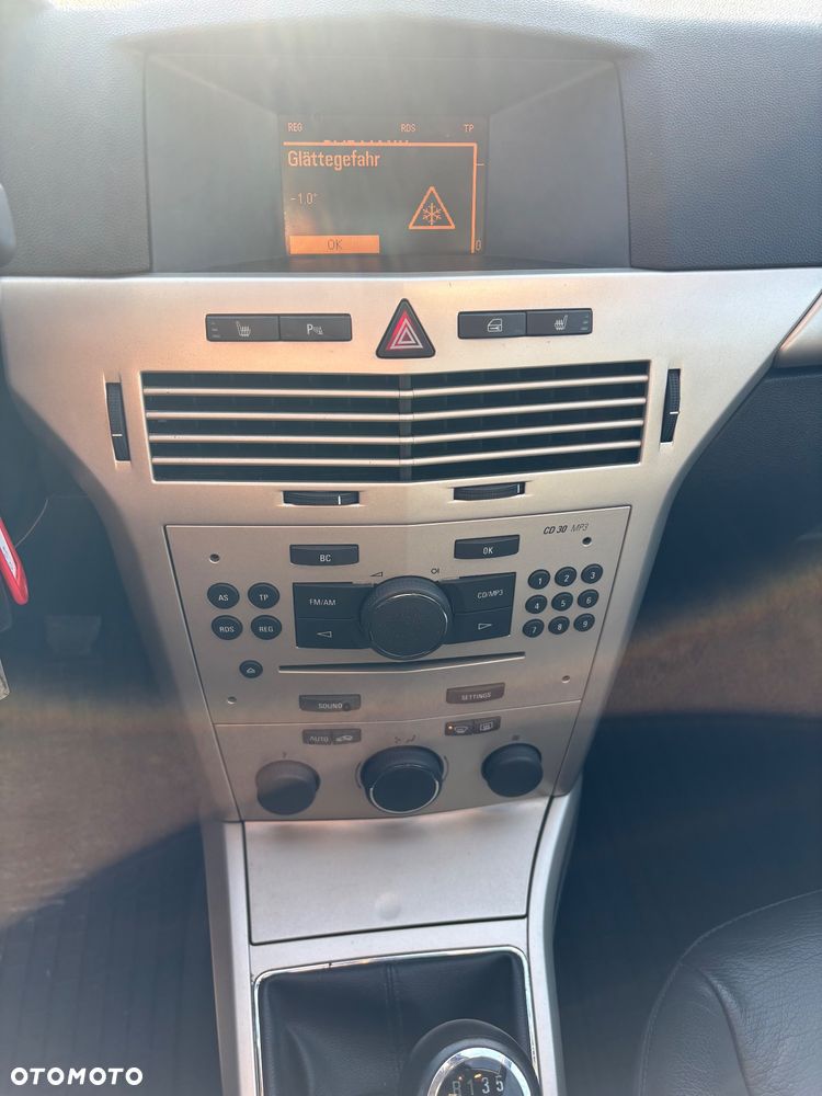 Opel Astra - 16