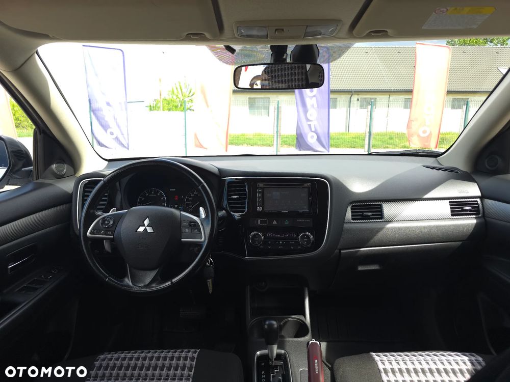 Mitsubishi Outlander 2.0 4WD CVT Edition+ - 34