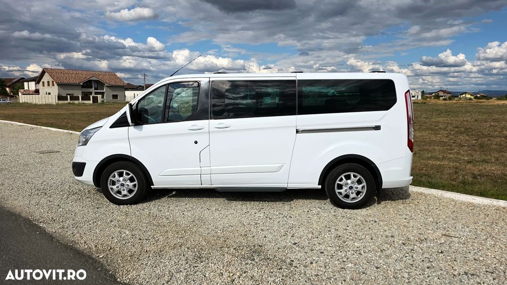 Ford Tourneo Custom - 5