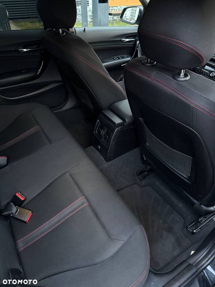 BMW Seria 1 118i Sport Line - 18