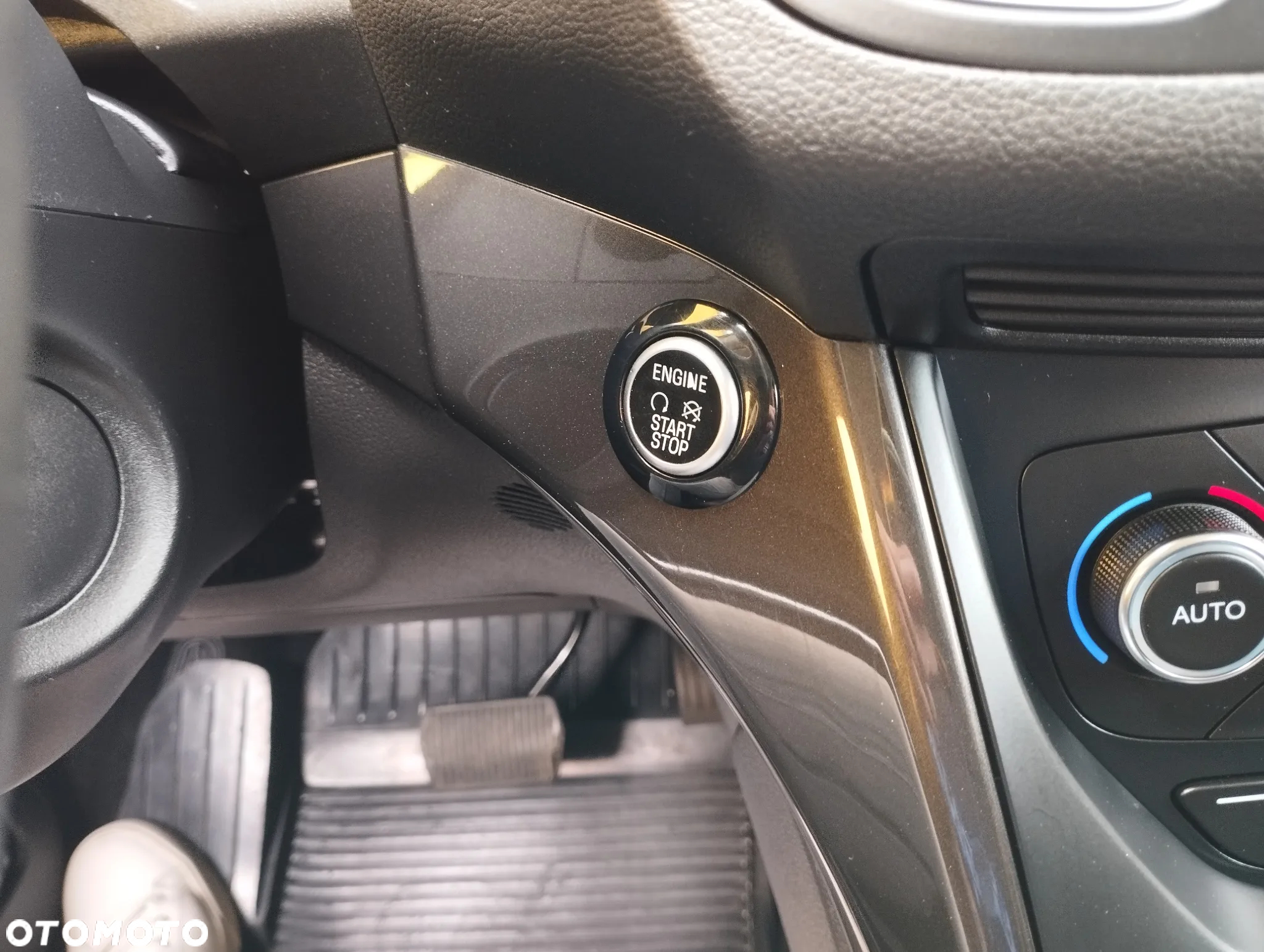 Ford Grand C-MAX 1.5 EcoBoost Start-Stopp-System Titanium - 31