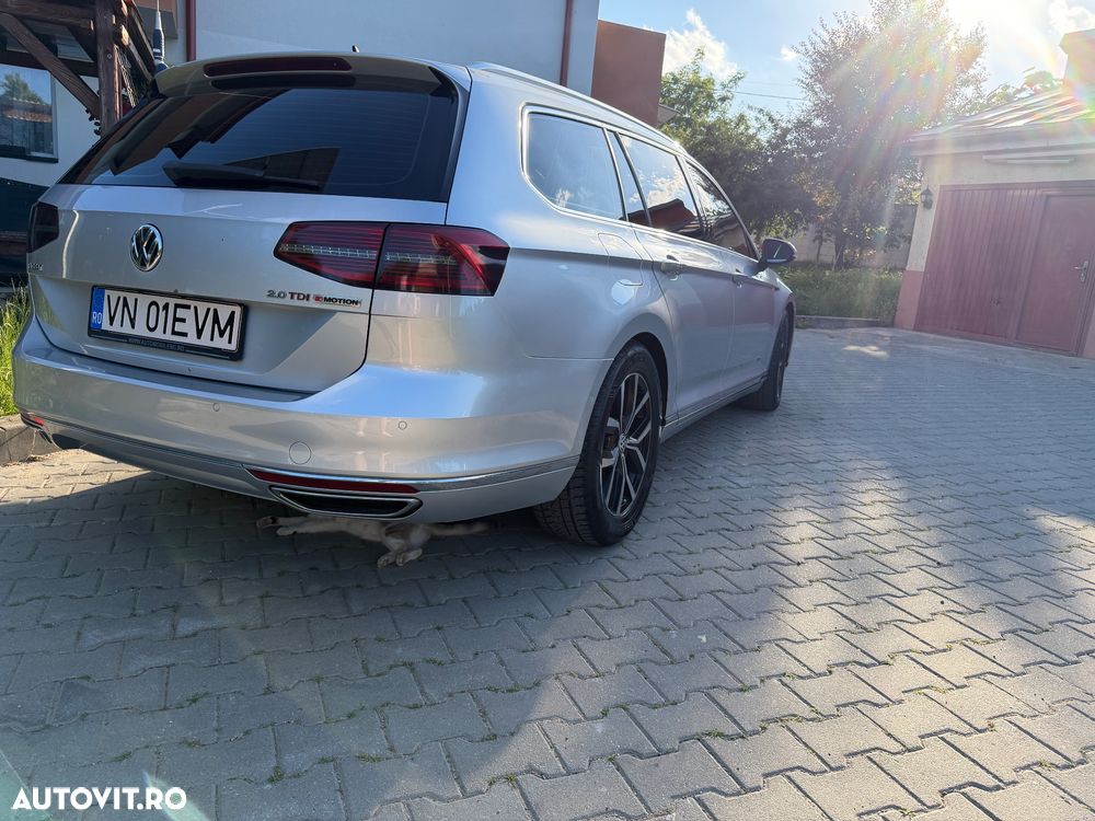 Volkswagen Passat 2.0 TDI SCR 4Motion DSG BlueM Tech Comfortline - 5