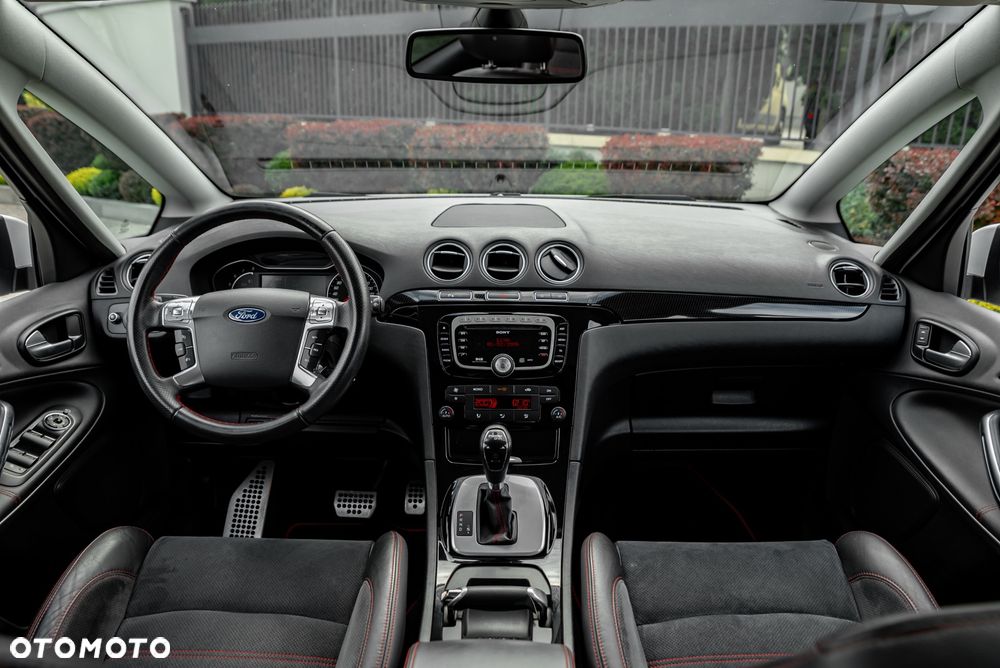 Ford S-Max 2.0 EcoBoost Titanium - 26